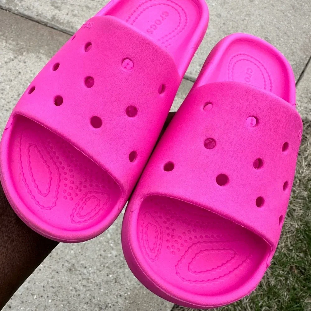 Crocs‎ Classic Slide V2 Little Kids Sandals Size J2 Pink